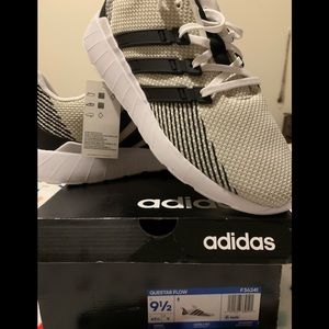 Men’s Adidas Questar Flow shoes